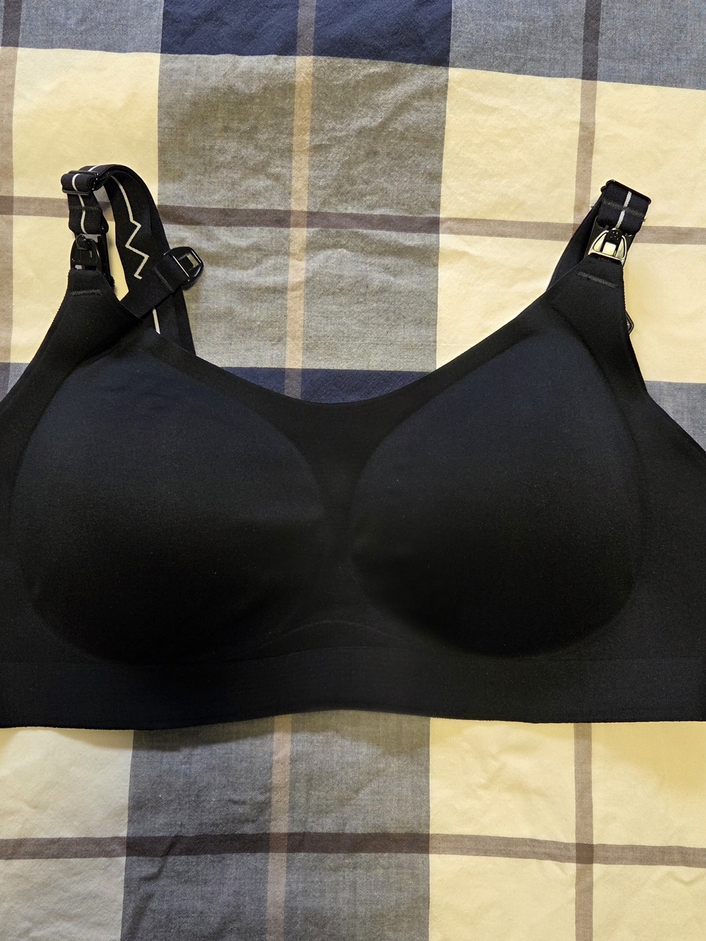 Momcozy Black Nursing/pumping & Maternity Bra